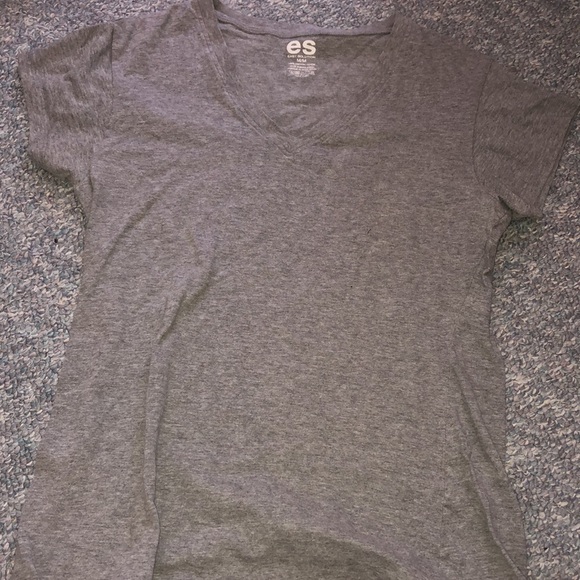 V-neck t-shirt - Picture 2 of 4